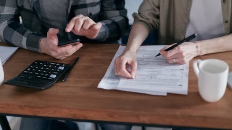 Sales Tax Calculator: How to Calculate Tax for Any Rate or Region